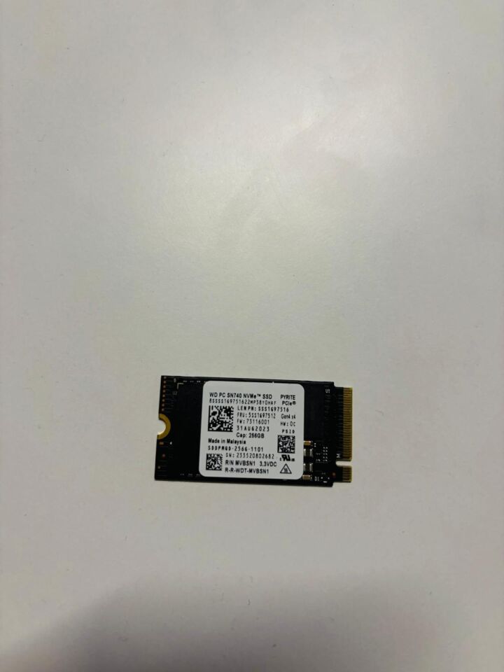 WD 256GB SN740 SDDQNQD-256G 4000-2000MB/s M2 2242 NVME GEN4 Disk Kutusuz